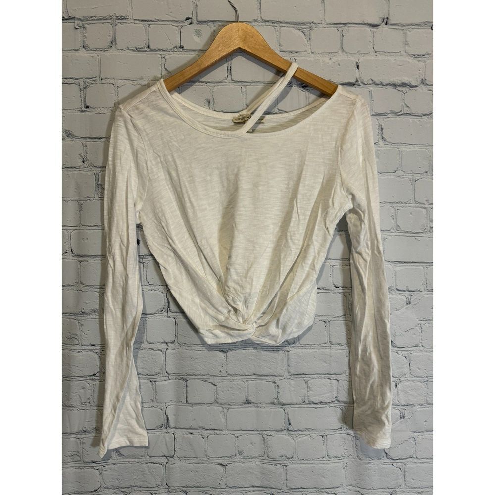Express White T shirt twist front crop top cutout shoulder size medium